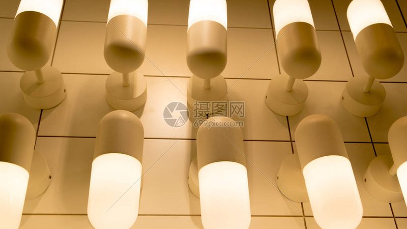 磁吸轨道灯安装报价单：揭秘价格构成与选购要点